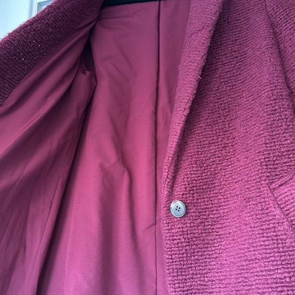 Old Navy Women’s Long Coat - Size Medium - Picture 6 of 9